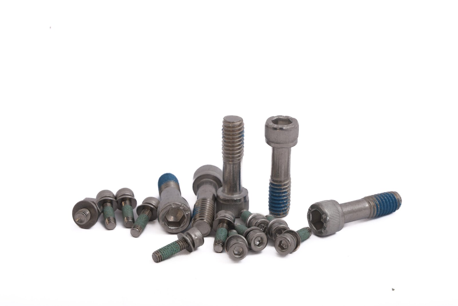 nylon-patch-socket-head